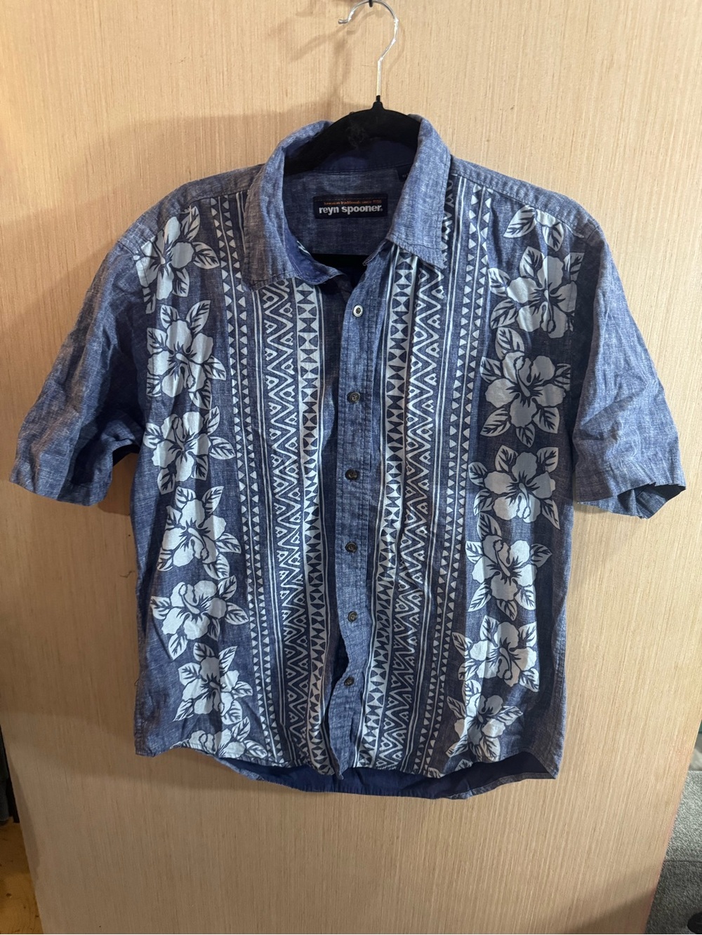 reyn spooner Navy Blue Floral & Tribal Short-Sleeve Button Shirt Size Medium
